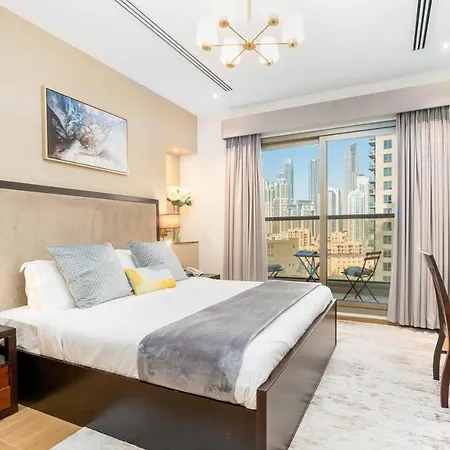 Ultimate Stay / Downtown / Brand New / 5 Min Drive From Dubai Mall / Near Park Exterior photo