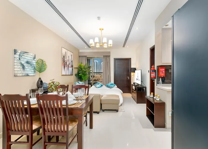 Ultimate Stay / Downtown / Brand New / 5 Min Drive From Dubai Mall / Near Park